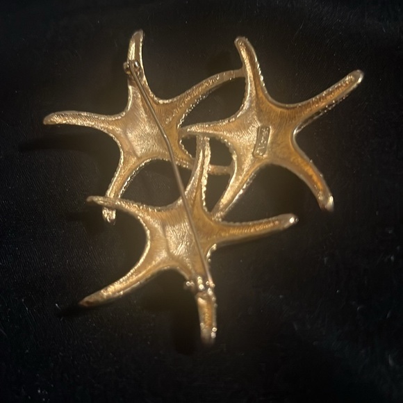 Brooch - Picture 2 of 2